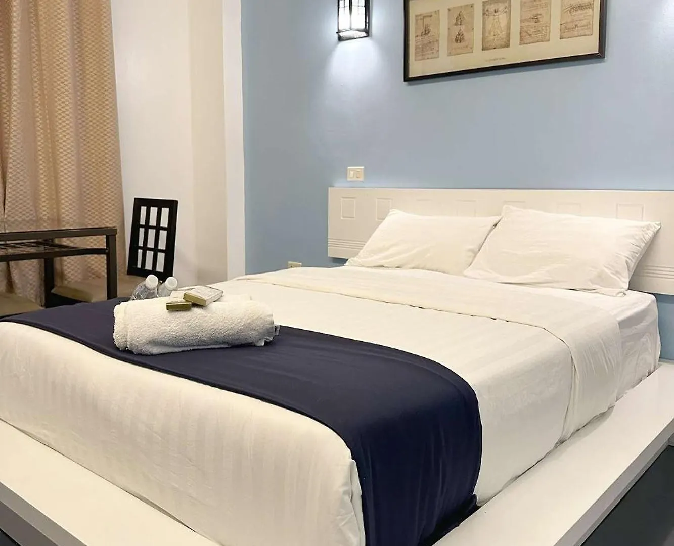Aparthotel At The Pad Hotel And Resort Angeles